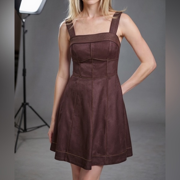 BCBG Dresses & Skirts - 6.NWT 204$ BCBG Brown Sleeveless Dress